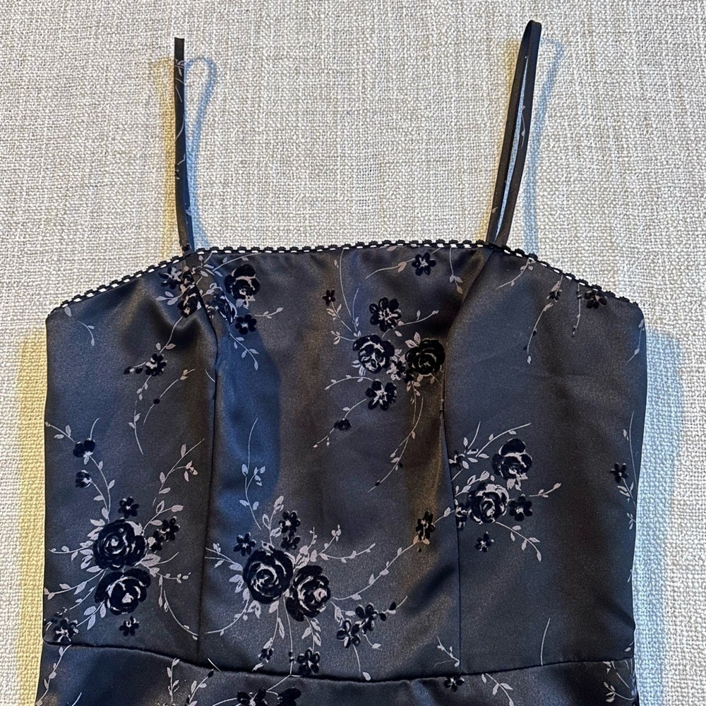 BYER TOO! Vintage Velvet-Floral Spaghetti Strap Tulle Lined Black Dress Junior 5 - Picture 2 of 16
